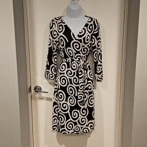 DVF NWT 'New Julian Two Vintage' Swirl Large Black Size 14